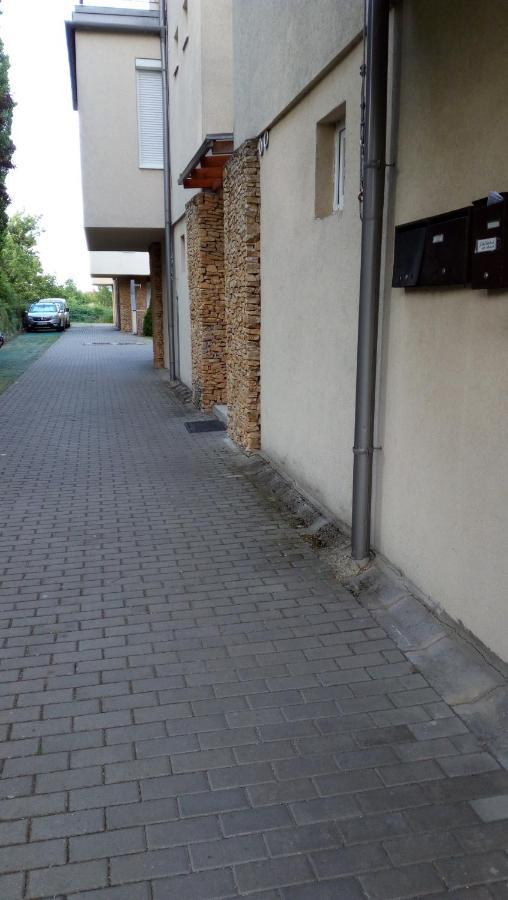 Peppy Apartment & Pool Balatonfured Exterior photo